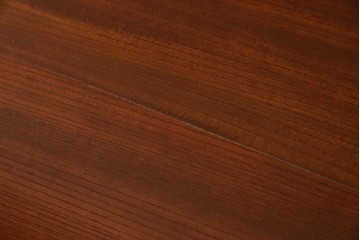 和製ヴィンテージ　米沢箪笥　伝統工芸　木地呂塗り　漆塗り　存在感のある鋲と金具が和の魅力を引き立てる脚付き小箪笥　(R-079438)