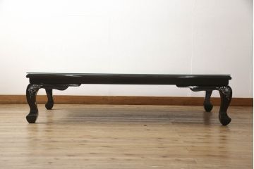 中古　アジア　民芸家具　華やかな螺鈿細工が美しいガラス天板付き座卓(センターテーブル、ローテーブル)(定価約60万円)(R-079440)