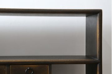 中古　美品　飛騨産業　キツツキ　PROVINCIAL(プロヴィンシャル・プロビンシャル)シリーズ　中央に引き出しが9杯付いた個性的なデザインが目を引く飾り棚(茶棚、オープンラック、ディスプレイラック、オープンシェルフ、ブックシェルフ、本棚、書棚、収納棚、戸棚)(R-079441)
