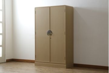 中古　美品　伝統工芸士　東樹義明作　久光刻　繊細な線で表現された可憐な草花の彫刻が魅力的な加茂総桐箪笥(胴厚、総桐たんす、着物箪笥、和たんす、衣装タンス、引き出し)(R-079442)
