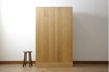 中古　美品　伝統工芸士　東樹義明作　久光刻　繊細な線で表現された可憐な草花の彫刻が魅力的な加茂総桐箪笥(胴厚、総桐たんす、着物箪笥、和たんす、衣装タンス、引き出し)(R-079442)