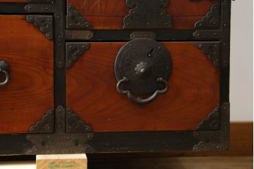 和製アンティーク　前面欅(ケヤキ)材　使い込まれた風合いが味わい深い仙台姫箪笥(仙台箪笥、小箪笥、和たんす、衣装タンス、収納箪笥、整理箪笥、時代箪笥、引き出し)(R-079443)