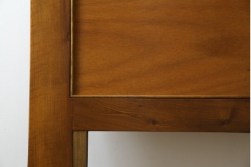 中古　スペイン製　バロッサバレンティ(VARO,S.A. VALENTI)　シモンズ(SIMMONS)　ボックススプリングベッド　ナチュラルモダンデザインでお部屋に取り入れやすいダブルサイズのベッドフレーム　(R-079445)