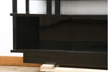 和製ビンテージ　漆芸家・東端真筰作　椿露草　蒔絵の繊細な美しさが感じられる漆塗りの飾り棚(茶棚、収納棚、戸棚、ヴィンテージ)(定価約400万円)(R-079449)