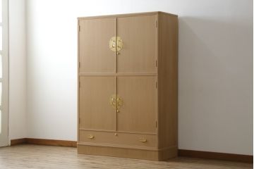 中古　美品　国産　職人手造り　繊細で美しい金具が品の良さを高める総桐箪笥(桐たんす、整理箪笥、和タンス、着物箪笥、衣装箪笥、収納たんす、引き出し、衣装盆)(R-079451)