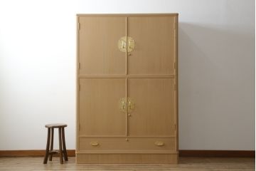 中古　美品　国産　職人手造り　繊細で美しい金具が品の良さを高める総桐箪笥(桐たんす、整理箪笥、和タンス、着物箪笥、衣装箪笥、収納たんす、引き出し、衣装盆)(R-079451)