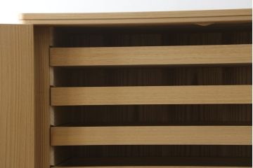 中古　美品　国産　職人手造り　繊細で美しい金具が品の良さを高める総桐箪笥(桐たんす、整理箪笥、和タンス、着物箪笥、衣装箪笥、収納たんす、引き出し、衣装盆)(R-079451)