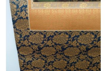 工芸　複製画　神護寺所蔵　国宝　釈迦如来像　第577番　掛軸(第五百七十七番、掛け軸、絹本、仏画、共箱付き、解題、多色コロタイプ印刷、手彩色)(R-079460)　
