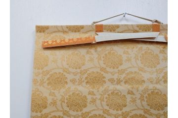 暁山人作　本金当麻つづれ十三佛像図　掛軸(掛け軸、仏画、仏具、京表具 横山清和堂、表装の栞つき、共箱付き)(R-079466)