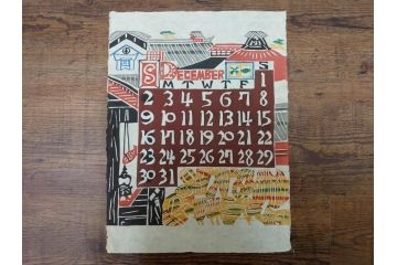 1973年(昭和48年)　人間国宝　芹沢銈介　色鮮やかで温かみを感じる型染カレンダー(木版画、多色摺り、和紙、暦、12ヶ月揃い、諸国民芸たくみ、京都西陣の正月、雪の洞爺湖、石垣島の殿内、花の鎌倉、阿波の木隅、華厳の滝遠望、松島夕照、那覇土産、倉敷、島根八雲村の紙漉、駿河路の秋、東北の街、ケース付き)(R-079467)　
