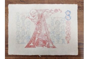 1988年(昭和63年)　人間国宝　芹沢�_介　大胆なデザインが魅力の型染カレンダー(木版画、多色摺り、和紙、暦、12ヶ月揃い、鶴、ツル、亀、カメ、松竹梅、蝶、ちょう、鯉登、鳥、柳、植物、朝顔、柿、栗、紅葉、お地蔵様、ケース付き)(R-079472)