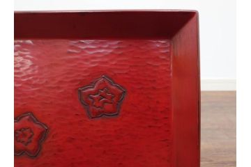 大正〜昭和初期　鎌倉彫　後藤久慶作　木句盆　四方菓子盆　/　博古堂作　長方盆　力強く彫られた味わい深いお盆3点セット(トレイ、トレー、漆器、木製、鳳凰、鳥、花、皿立て付き、共箱付き)(R-079477)