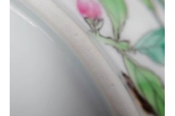 復刻版　乾隆年製　粉彩桃果蝙蝠紋皿/大清康煕年製　五彩桃樹鵲紋皿/大清雍正年製　豆彩水仙花石紋皿/大明成化年製　青花歳寒三友紋盤/大明宣徳年製　青花松竹梅紋盤　青花暗花紋鉢　6寸・7寸・8寸　格式の高さを感じる皇帝の磁器6点セット(中国、中国美術、六寸、七寸、八寸、タトウ箱付き、外箱付き)(定価43万円以上)(R-079480)