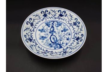 復刻版　乾隆年製　粉彩桃果蝙蝠紋皿/大清康煕年製　五彩桃樹鵲紋皿/大清雍正年製　豆彩水仙花石紋皿/大明成化年製　青花歳寒三友紋盤/大明宣徳年製　青花松竹梅紋盤　青花暗花紋鉢　6寸・7寸・8寸　格式の高さを感じる皇帝の磁器6点セット(中国、中国美術、六寸、七寸、八寸、タトウ箱付き、外箱付き)(定価43万円以上)(R-079480)