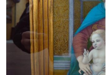 真作　アンティーク　19世紀中頃　フランス　LIMOGES(リモージュ)　「エマイユ 母子文額」　心が癒されるボナー画(陶画、七宝、P.BONNAUD、聖母、親子、キリスト教美術、黄袋付き、外箱付き)(R-079481)