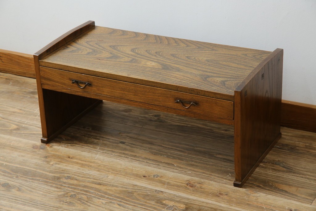 和製アンティーク　総ケヤキ(欅)材　時を経た味わいと力強い杢目が魅力的な文机　(R-079487)