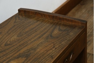 和製アンティーク　総ケヤキ(欅)材　時を経た味わいと力強い杢目が魅力的な文机　(R-079487)