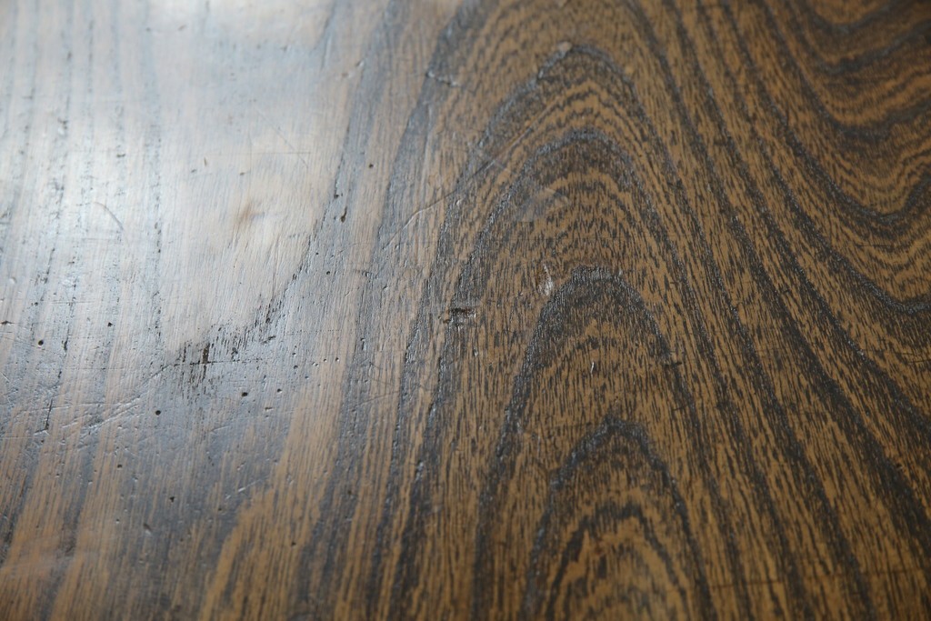 和製アンティーク　総ケヤキ(欅)材　時を経た味わいと力強い杢目が魅力的な文机　(R-079487)