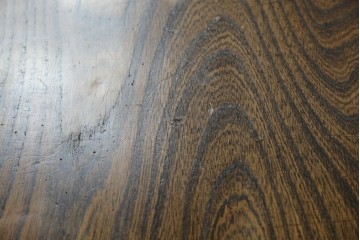 和製アンティーク　総ケヤキ(欅)材　時を経た味わいと力強い杢目が魅力的な文机　(R-079487)