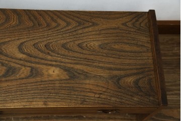 和製アンティーク　総ケヤキ(欅)材　時を経た味わいと力強い杢目が魅力的な文机　(R-079487)