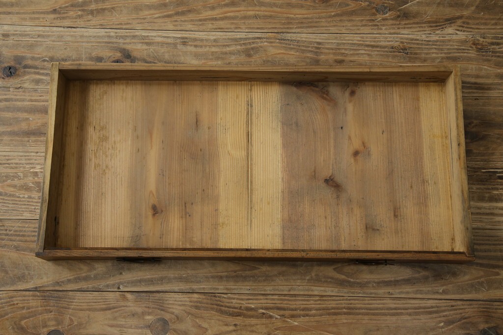 和製アンティーク　総ケヤキ(欅)材　時を経た味わいと力強い杢目が魅力的な文机　(R-079487)