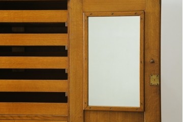 和製ヴィンテージ　上手物!!　ナラ材　上品な意匠が光る着物箪笥　(R-079489)