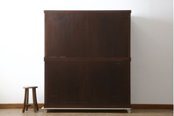 中古　格子デザインが凛とした和を演出する二段重ね水屋箪笥(食器棚、戸棚、収納棚、キャビネット)(R-079490)