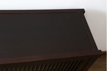 中古　格子デザインが凛とした和を演出する水屋箪笥サイドボード(食器棚、戸棚、収納棚、サイドキャビネット)(R-079491)