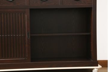 中古　格子デザインが凛とした和を演出する水屋箪笥サイドボード(食器棚、戸棚、収納棚、サイドキャビネット)(R-079492)