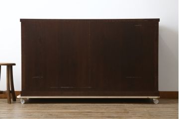 中古　格子デザインが凛とした和を演出する水屋箪笥サイドボード(食器棚、戸棚、収納棚、サイドキャビネット)(R-079492)