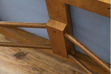 中古　ナラ(楢)材　飛騨家具　WINDS太平　楢(ナラ)材　どこから見ても美しいデザインが魅力的なベンチ(二人掛け、2P、長椅子、イス)(R-079493)