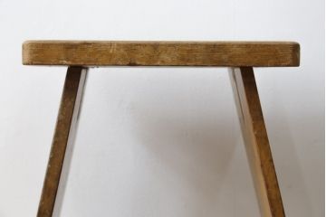 和製アンティーク　栓材　おしゃれな飾り台としても活躍するレトロで可愛らしい踏み台(ステップ、階段、花台、ディスプレイ雑貨)(R-079495)