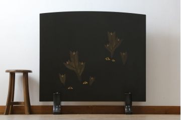 和製ビンテージ　輪島塗り　日展作家　加治武　キジ(雉)のつがいを描いた美しい蒔絵が目を引く衝立て(パーテーション、衝い立て、つい立て、間仕切り、ディスプレイ、ヴィンテージ)(R-079496)