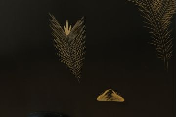 和製ビンテージ　輪島塗り　日展作家　加治武　キジ(雉)のつがいを描いた美しい蒔絵が目を引く衝立て(パーテーション、衝い立て、つい立て、間仕切り、ディスプレイ、ヴィンテージ)(R-079496)
