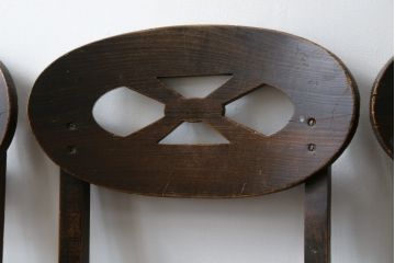 イギリスアンティーク　J Bennett　ビーチ材　エルム材　本革(レザー)　個性的で珍しいデザインが目を引くダイニングチェア4脚セット(椅子、いす、イス、アームレスチェア、英国、バラ売り可能)(R-079498)
