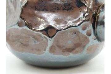 純銀　造りこまれたデザインが目を引く銀瓶(煎茶、薬缶、銀水注、湯沸し、茶道具、やかん、水指、急須)(R-079503)