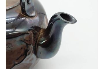 純銀　造りこまれたデザインが目を引く銀瓶(煎茶、薬缶、銀水注、湯沸し、茶道具、やかん、水指、急須)(R-079503)