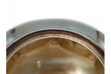 純銀　造りこまれたデザインが目を引く銀瓶(煎茶、薬缶、銀水注、湯沸し、茶道具、やかん、水指、急須)(R-079503)