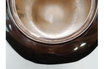 純銀　造りこまれたデザインが目を引く銀瓶(煎茶、薬缶、銀水注、湯沸し、茶道具、やかん、水指、急須)(R-079503)