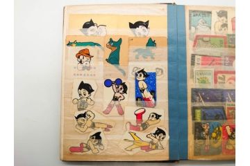 当時物　シールやワッペンなどまとめてセット(シール帳、鉄人28号、鉄腕アトム、明治製菓、おまけ、エイトマン、狼少年ケン、グリコ、切り抜き、手塚治虫、マーブルチョコレート、0戦はやと、わんわん忠臣蔵)(R-079504)