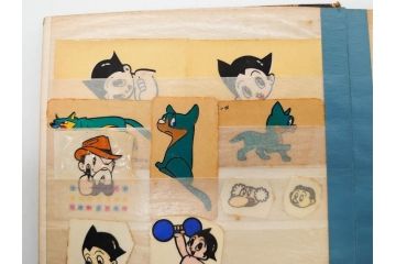当時物　シールやワッペンなどまとめてセット(シール帳、鉄人28号、鉄腕アトム、明治製菓、おまけ、エイトマン、狼少年ケン、グリコ、切り抜き、手塚治虫、マーブルチョコレート、0戦はやと、わんわん忠臣蔵)(R-079504)