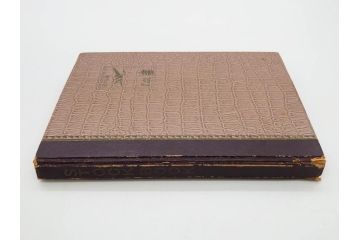 当時物　シールやワッペンなどまとめてセット(シール帳、鉄人28号、鉄腕アトム、明治製菓、おまけ、エイトマン、狼少年ケン、グリコ、切り抜き、手塚治虫、マーブルチョコレート、0戦はやと、わんわん忠臣蔵)(R-079504)