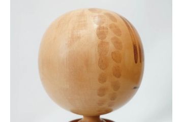 内閣総理大臣賞受賞作家　狩野千代松　創作こけし　「静心」　高さ (大)約32cm/(小)約23.5cm　無垢な表情が可愛らしいこけし2点セット(郷土人形玩具、伝統工芸、民芸品、置物、ディスプレイ、木彫　木製)(R-079508)