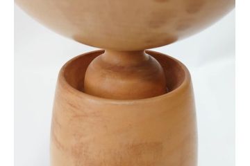 内閣総理大臣賞受賞作家　狩野千代松　創作こけし　「静心」　高さ (大)約32cm/(小)約23.5cm　無垢な表情が可愛らしいこけし2点セット(郷土人形玩具、伝統工芸、民芸品、置物、ディスプレイ、木彫　木製)(R-079508)