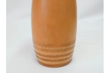 内閣総理大臣賞受賞作家　狩野千代松　創作こけし　「静心」　高さ (大)約32cm/(小)約23.5cm　無垢な表情が可愛らしいこけし2点セット(郷土人形玩具、伝統工芸、民芸品、置物、ディスプレイ、木彫　木製)(R-079508)