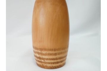 内閣総理大臣賞受賞作家　狩野千代松　創作こけし　「静心」　高さ (大)約32cm/(小)約23.5cm　無垢な表情が可愛らしいこけし2点セット(郷土人形玩具、伝統工芸、民芸品、置物、ディスプレイ、木彫　木製)(R-079508)