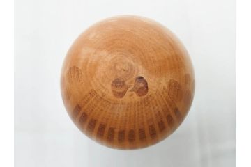 内閣総理大臣賞受賞作家　狩野千代松　創作こけし　「静心」　高さ (大)約32cm/(小)約23.5cm　無垢な表情が可愛らしいこけし2点セット(郷土人形玩具、伝統工芸、民芸品、置物、ディスプレイ、木彫　木製)(R-079508)