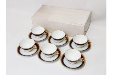 大倉陶園(OKURA、OAC)　瑠璃片葉金蝕　高貴な風格が感じられるカップ&ソーサー6客セット(ロイヤルブルー、金彩、C&S、洋食器、白磁、外箱付き)(R-079509)