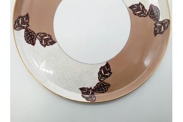 戦前　オールドTOTO　東洋陶器　TOYOTOKI KAISHA　落ち着いた上品さが魅力のティーセット(金彩、葉模様、東陶、トートー、プレート、ティーポット、ティーカップ、ソーサー、クリーマー、ミルクジャー、シュガーポット、ケース付き)(R-079510)　　