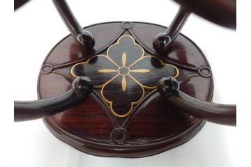 時代物　花菱蒔絵　お部屋を上品に演出する紫檀七宝式中央卓(唐木、家紋、花台、ミニテーブル、飾り台、木製、漆、共箱付き)(R-079514)